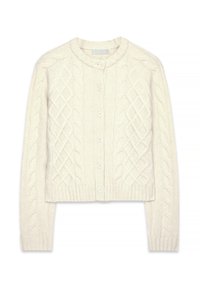 Krēmkrāsas adīta kardigāna ar kabeli, apaļo izgriezumu, priekšējām pogām un ribotām piedurknēm un apakšmalu.