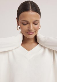 Makalu - Sweter