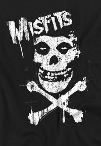 Black T-shirt featuring a white distressed skull design with crossbones and the text "MISFITS" above, emphasizing a grunge aesthetic.