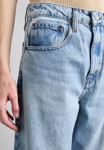 FRAME LONG BARREL - Relaxed fit jeans - light-blue