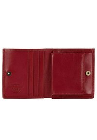 Rotes Lederportemonnaie mit mehreren Kartenfächern, einem abnehmbaren Ausweishalter und einem Druckknopfverschluss. Mit "Made in Italy" geprägt.