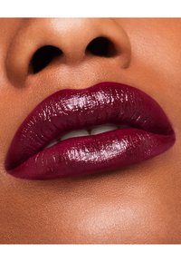 ESTÉE LAUDER PURE COLOR CREME LIPSTICK - Rouge à lèvres - intoxicating