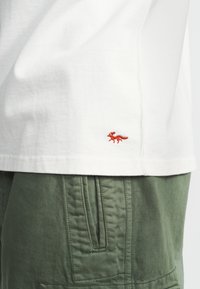 Aubin NEWBURGH  - T-paita - chalk white