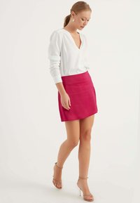 Herita MINI SATIN SKIRT - A-linjekjol - pink