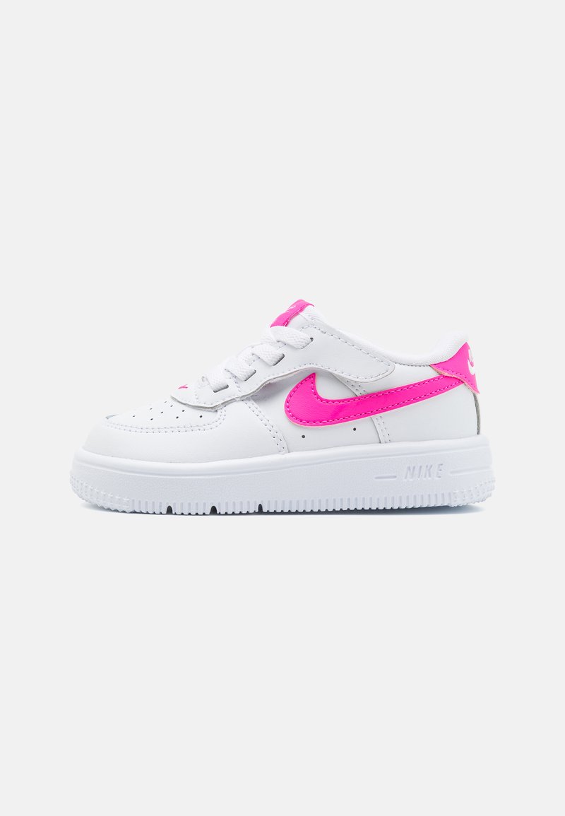 Nike Sportswear FORCE 1 LOW EASYON - Trainers - white/laser fuchsia