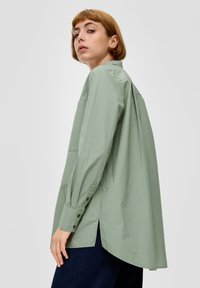 s.Oliver Overhemdblouse - salbeigrün