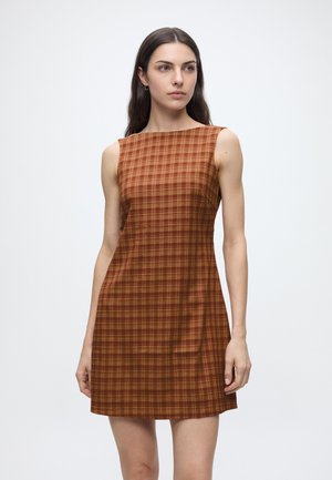 Vero Moda, VMSORAYA - Vabalt langev kleit - russet brown/yellow