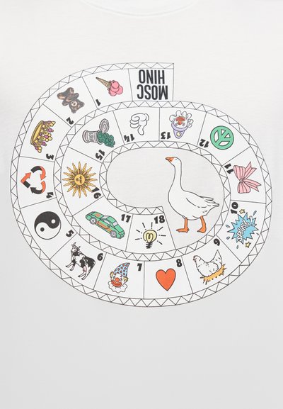 Σχεδιασμός κυκλικού επιτραπέζιου παιχνιδιού τυπωμένος σε λευκό φόντο, με πολύχρωμες εικονογραφήσεις μιας χήνας, λουλουδιών και διαφόρων συμβόλων σε αριθμημένα κελιά.