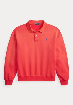 Dlhý rukáv koralovo červené polo tričko s golierom a zapínaním na gombíky, rebrované manžety a lem, s malým modrým vyšívaným logom na hrudi.