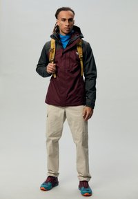 The North Face M QUEST TRICLIMATE JACKET - Chaqueta outdoor - alpine plum/asphalt grey