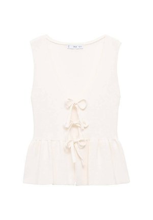 Růžový krémový top s vroubkováním a hlubokým výstřihem do V, který má mašlovou dekoraci uprostřed a peplum lem pro větší objem.