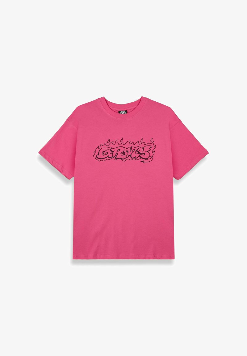 Camiseta de algodón rosa con mangas cortas y cuello redondo. Presenta un texto gráfico en estilo de llama negra centrado en la parte delantera.