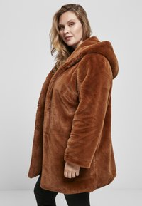 Urban Classics Geacă - toffee