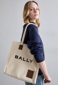 AKELEI TOTE - Shoppingveske - natural