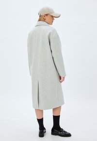 Koton Abrigo clásico - grey
