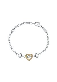 Bracciale in argento con ciondolo a forma di cuore in oro decorato con gemme trasparenti rotonde, accompagnato da due perle lisce in argento.