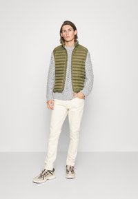 Save the duck ADAM - Bodywarmer - dusty olive