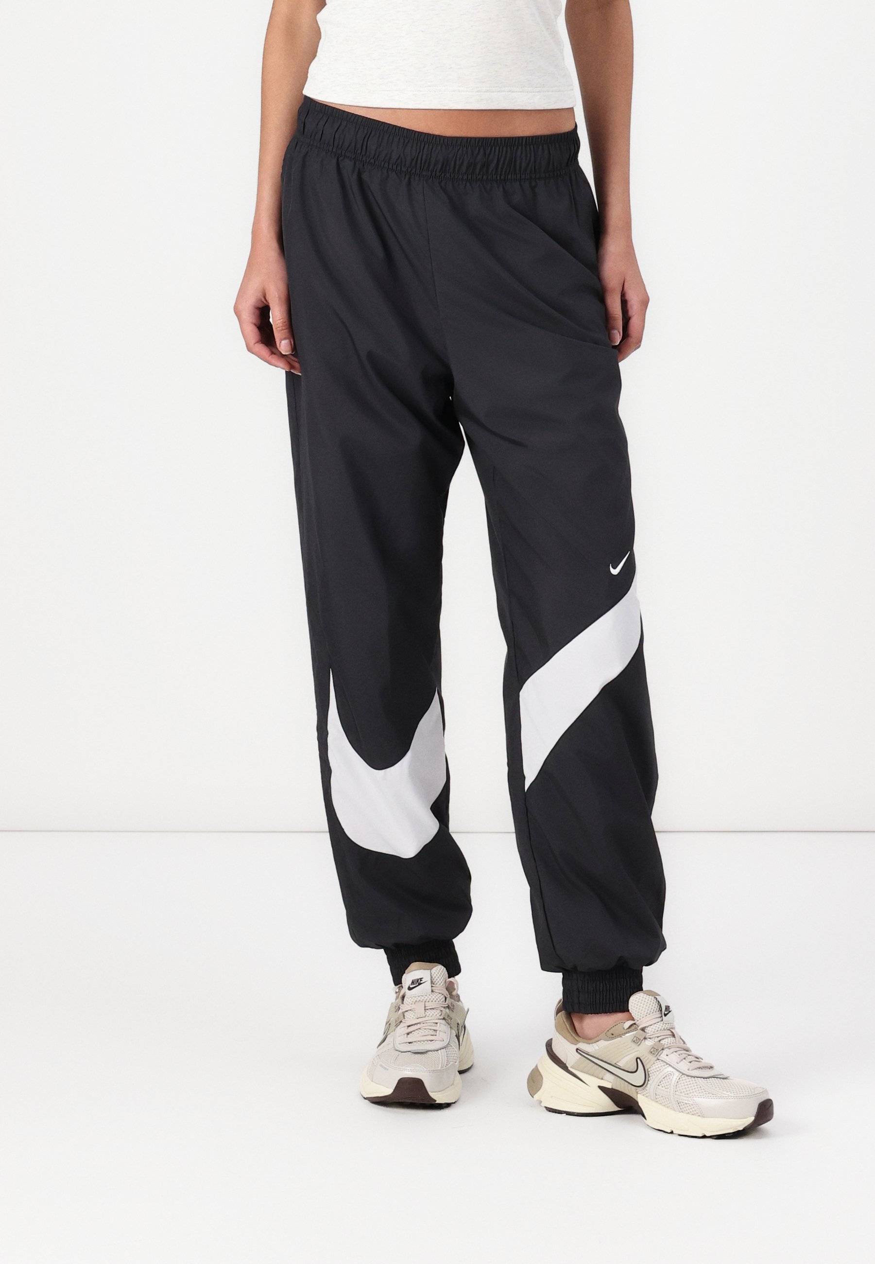 Nike Sportswear Tracksuit bottoms - black/white/black - Zalando.co.uk