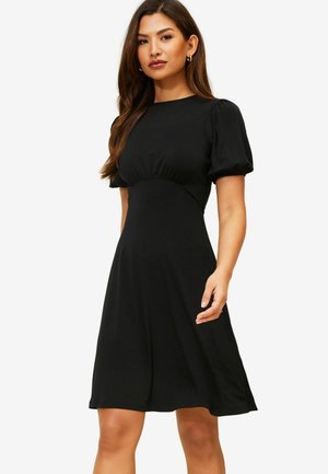 Lipsy UNDERBUST PUFF SLEEVE - Robe en jersey - black