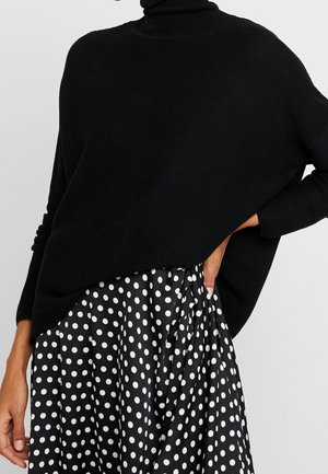 Pullover - black