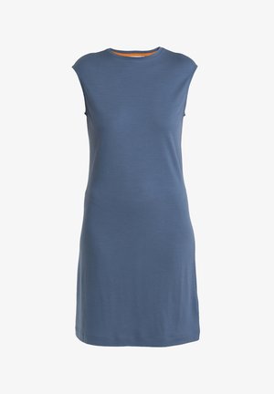 Blå ærmeløs kjole med rund hals, lavet af blødt stof. Glat tekstur, lige silhuet og en søm afsluttende midt på låret.