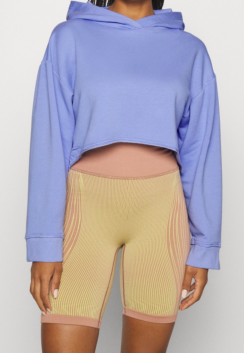 Nike Performance Jersey con capucha - lilac