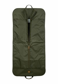 Funda de traje en verde oliva con cierre de cremallera, dos bolsillos externos y un asa en la parte superior. Fabricada con un tejido duradero de textura suave.