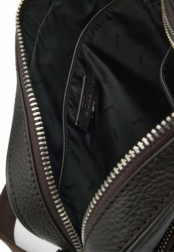 NEW CROSSTOWN - Cross body bag3