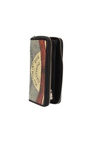 Portafoglio con cerniera e superficie in tessuto stampato, caratterizzato da una miscela di colori che include nero, beige e rosso. Scomparti interni visibili.