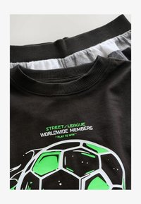 Unausgewählt, black green buffallo check football