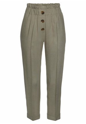 Lyse olivengrønne bukser med folder, elastisk talje og tre store brune knapper foran. Tapered ben, glat tekstur og ingen lommer.