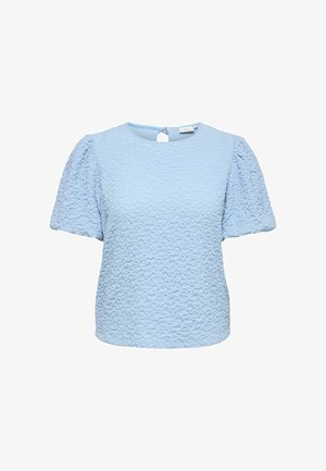 Hele sinine tekstuuriga lühikeste varrukatega pluus veidi paisutatud varrukate ja väikese avausega nööbiga tagumisel kaelusel.