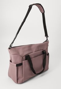 Even&Odd Weekendtasker - black/dark pink