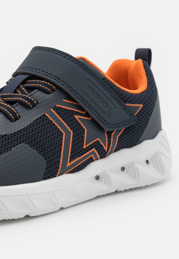 BLINKING SHOES - Trainers3