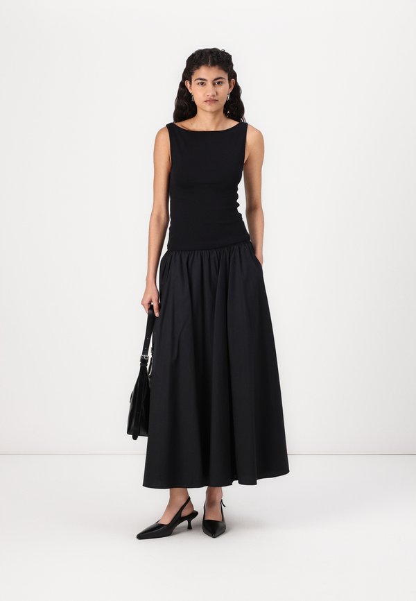 BOAT NECK TANK - Top2