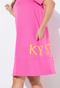 LAURASØN Žerzejové šaty - pink