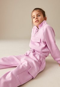 Next SET REGULAR FIT - Cargobukser - pink