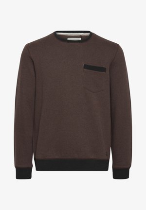 Pruun crewneck sweatshirt, mis on valmistatud pehmest kangast, musta äärega kaelus, ühe rinna taskuga ning soonikkoes varrukad ja allserv.