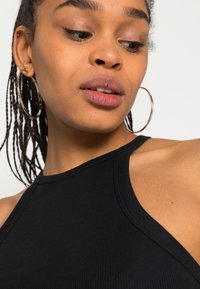 Even&Odd Top - black
