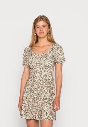 ONLTHEA FEVER PUFF DRESS - Vestito di maglina - green