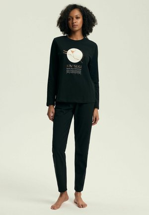 SET - Zestaw bielizny nocnej