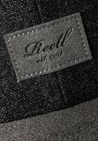 Unselected, gravel grey