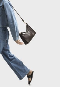 nat & nin REJINA - Borsa a mano - dark brown