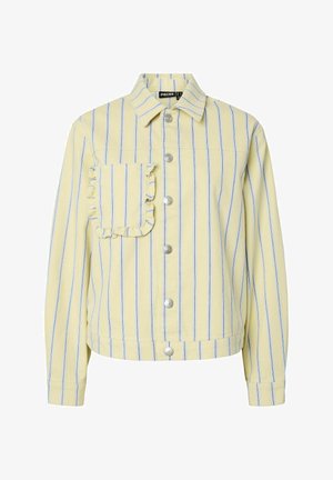 Lys gul jakke med vertikale blå striper, sølvfargede knapper foran og en rysjet lomme på venstre bryst.