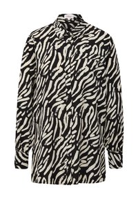 Chemise à manches longues boutonnée avec col et poche poitrine unique imprimée motif zèbre noir et blanc.