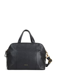 Borsa a tracolla in pelle nera con finitura gommata, chiusura con zip, due manici corti e una tracolla regolabile. Dettaglio del logo dorato sul davanti.