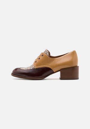 SEDIA - Zapatos de salón con cordones - brown