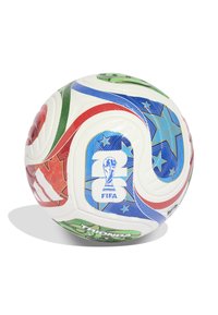 Biały piłka nożna FIFA World Cup z kolorowymi wzorami gwiazd w czerwieni, niebieskim, zielonym i złotym oraz logo Adidas, oznaczona "Trionda."