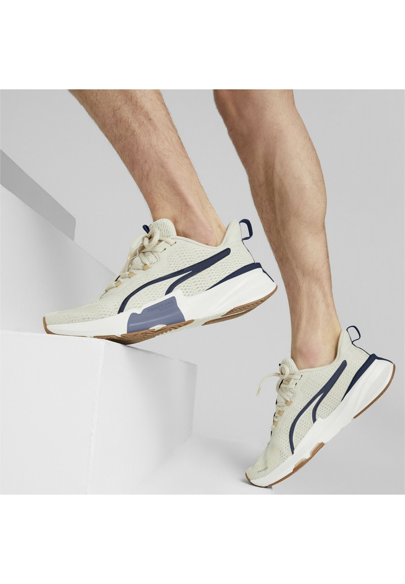 Puma PWRFRAME TR 2 Scarpe running neutre alpine snow warm white