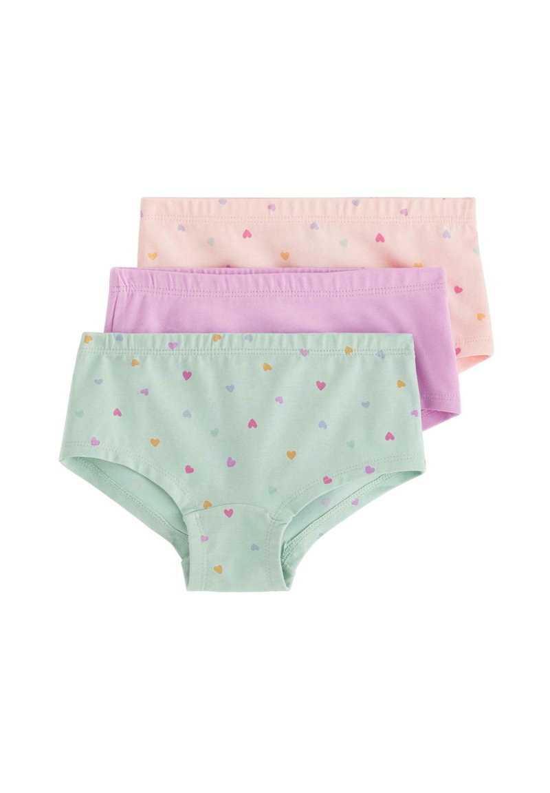 Tre par pojkshorts i mintgrön, lavendel och rosa, var och en med ett mönster av små, flerfärgade hjärtan.